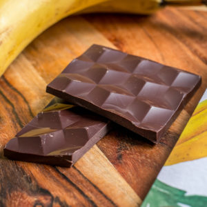 Tablette de chocolat noir banane sucré naturellement par les fruits Néogourmets