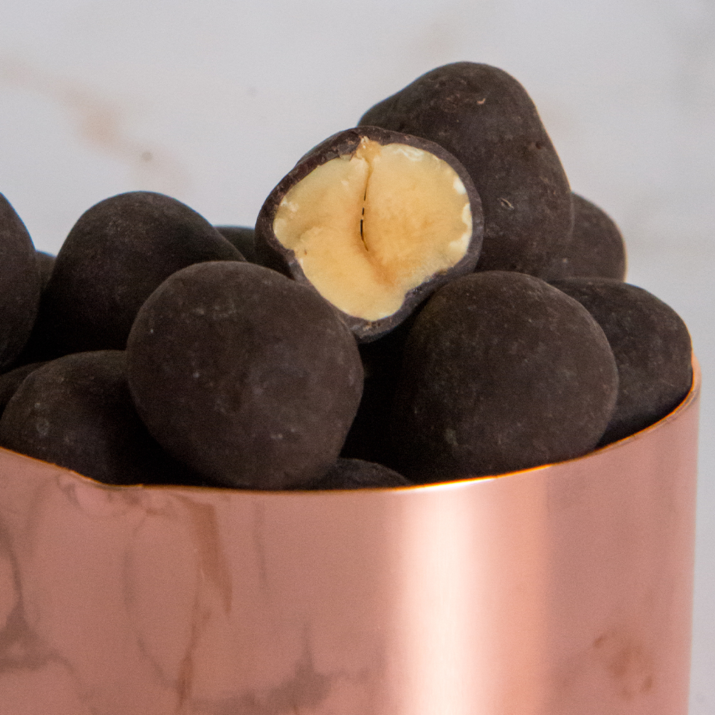 Néogourmets noisette du piémont IGP enrobée de chocolat noir 70% sans sucres